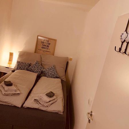 Modern&cozy 2 Zimmer Wohnung, Terrasse, Smart TV, Parkplatz Salzweg Exterior foto