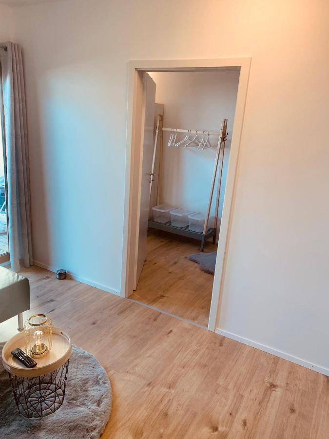 Modern&cozy 2 Zimmer Wohnung, Terrasse, Smart TV, Parkplatz Salzweg Exterior foto